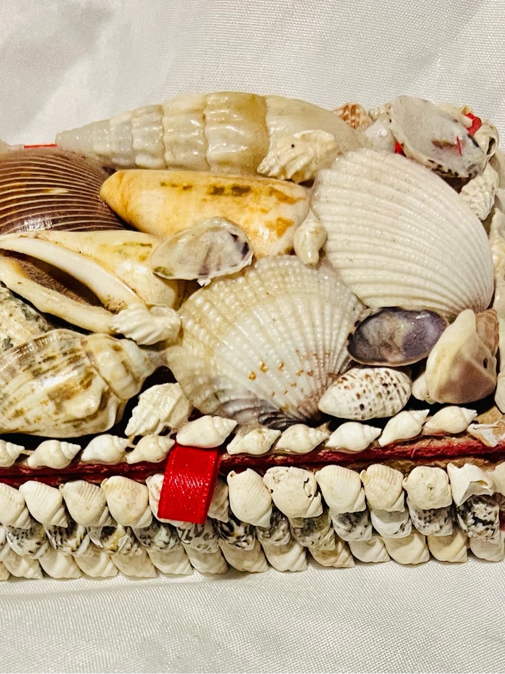 VTG Seashell Accent Trinket Box - White and Natural Shell Tones